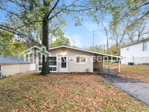 103 Young Dr, Saint Louis, MO 63135