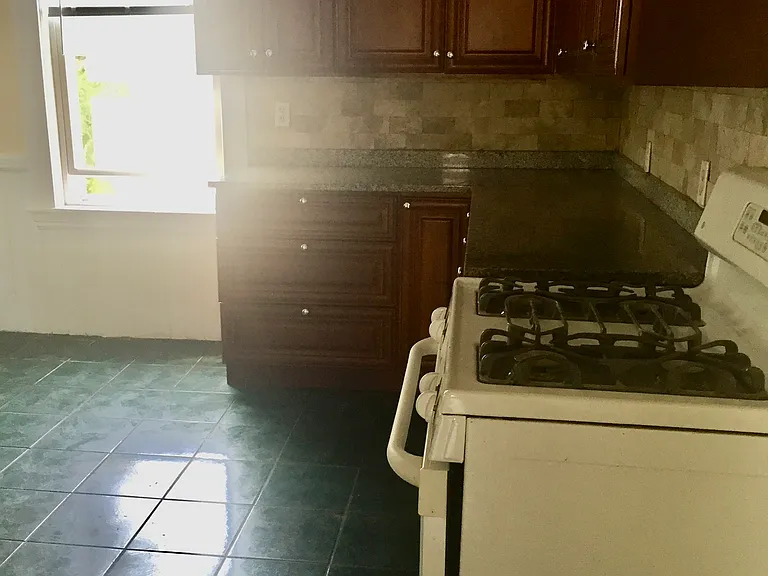 119 Brown St #2 — Photo 7