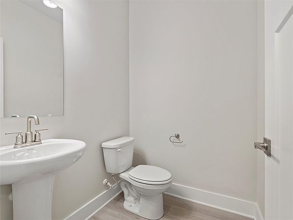 5th image of 130 Willoughby Way