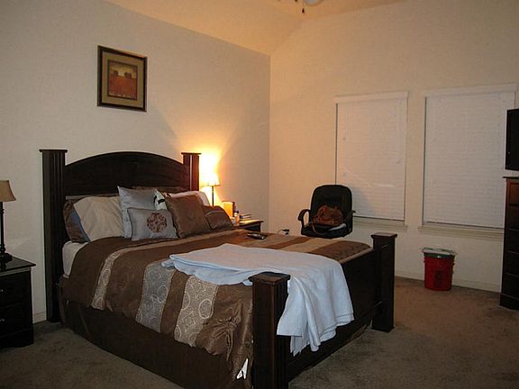 5th image of 22714 Pantego Ln