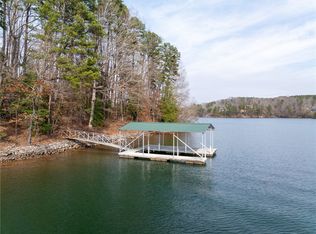 537 Peninsula Rd, West Union, SC 29696