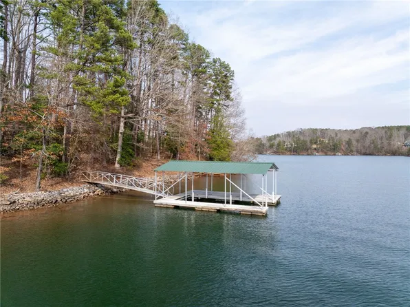 537 Peninsula Rd, West Union, SC 29696