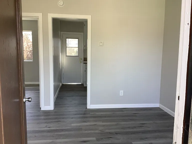 5050 Randolph St — Photo 2