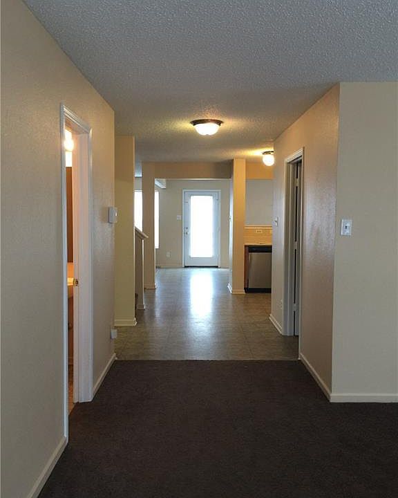 1st image of 14425 Black Farm Dr