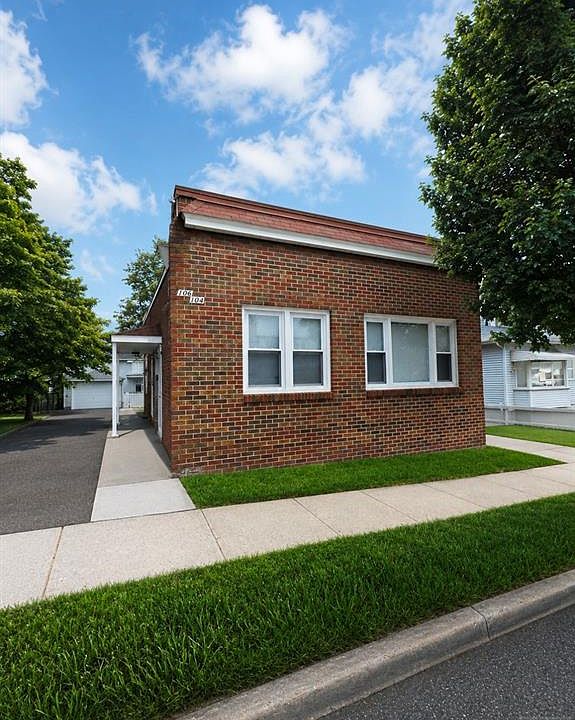 1st image of 106 Chestnut Street
