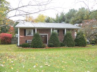 315 Green Hill Cir, Chilhowie, VA 24319