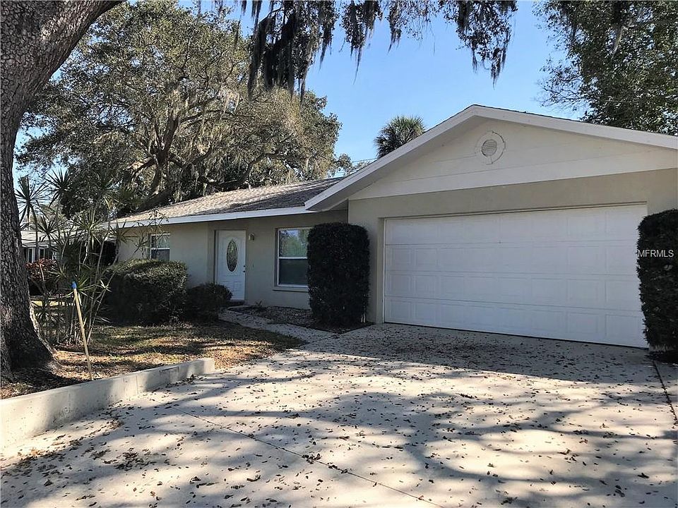 1st image of 2724 Regatta Dr