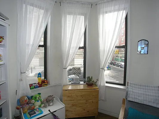 Rented by Townsley & Gay, LLC | media 35