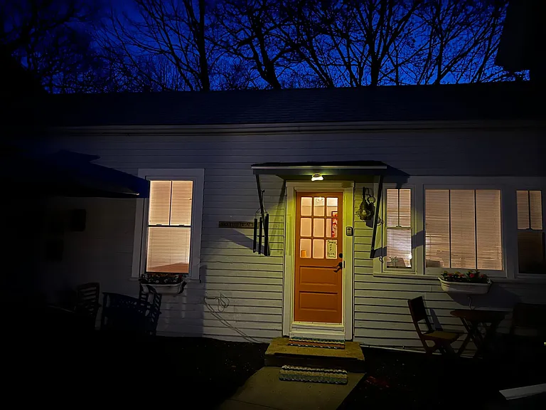 1 Crescent View Ave #1 — Photo 5