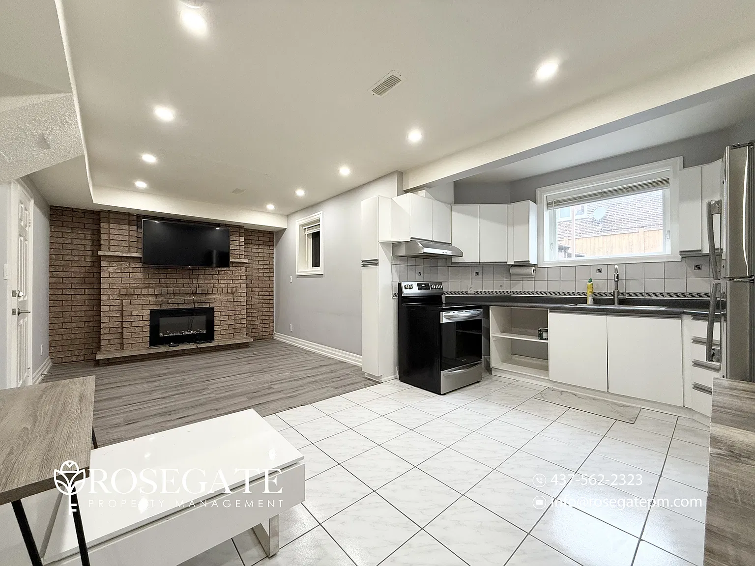 46 Huntingwood Drive Toronto — Photo 4