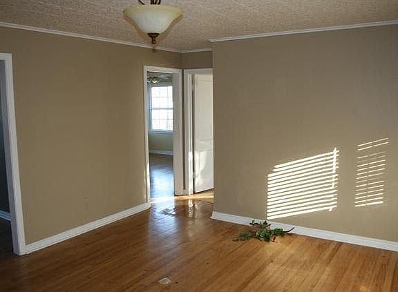 Living Area looking back toward Bedrooms