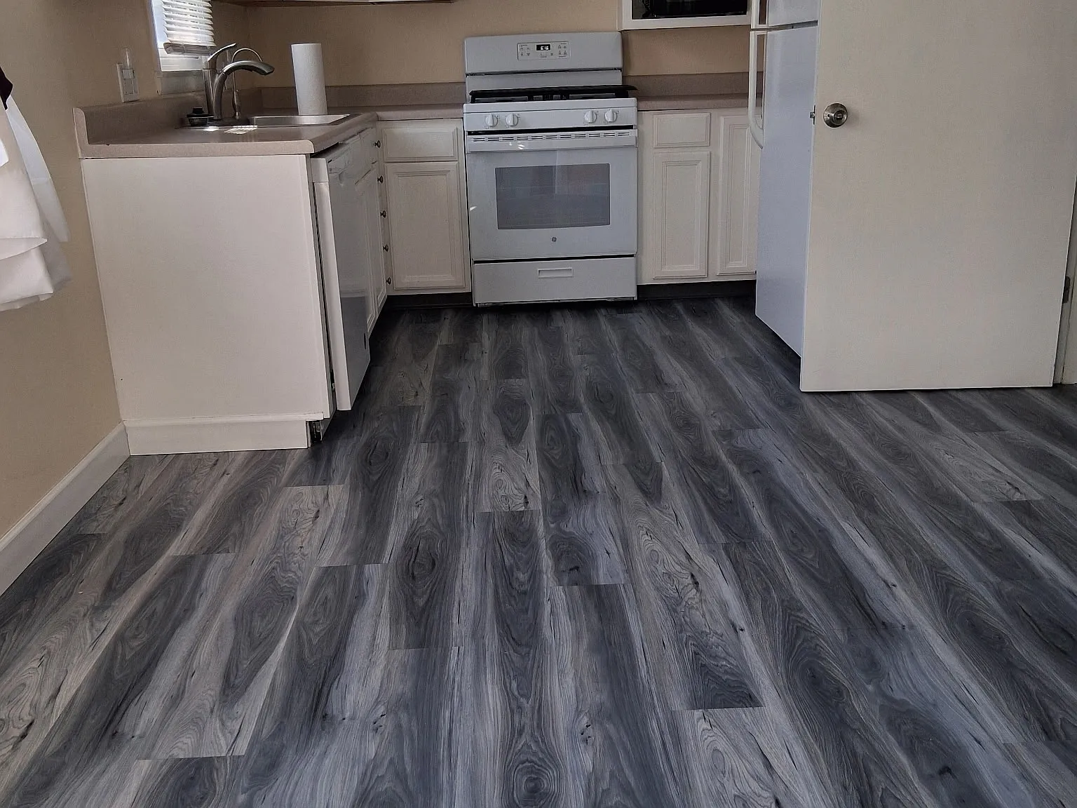 3 bed, 1065 sqft, $1,100 — Photo 1