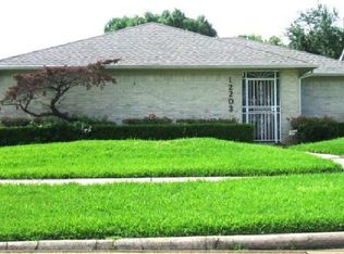 12203 Huntington Venture Dr, Houston, TX 77099