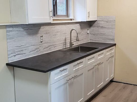 2nd image of 3022 NE 137th St APT 8