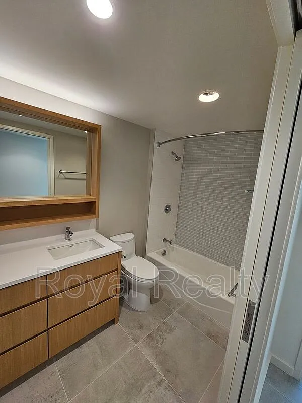 2 bed, 2.0 bath, $4,800 — Photo 4