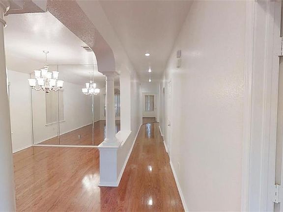 3rd image of 4508 Twin Oaks Cir