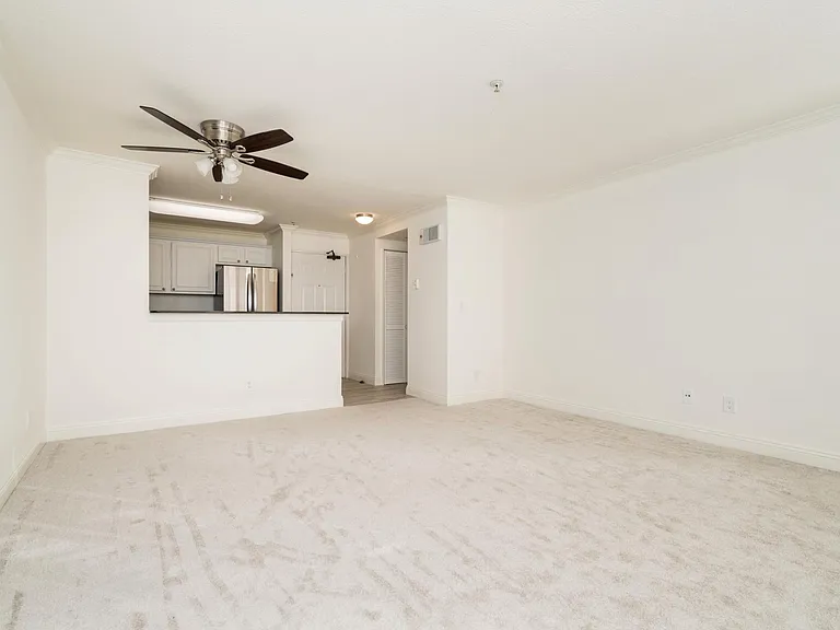 3550 Lebon Dr #6425 — Photo 7