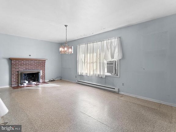 4th image of 25504 Jarl Dr
