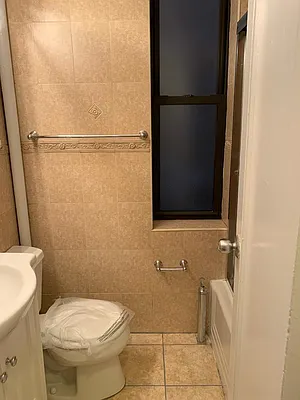 Rented by Manhattan Flats | media 33