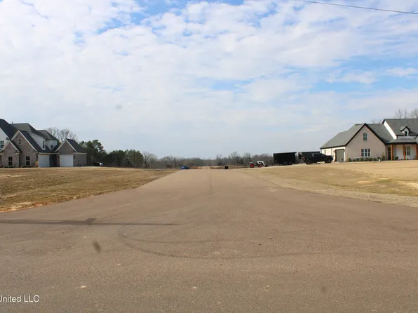 12 Taylor Nichole Rd, Byhalia, MS 38611