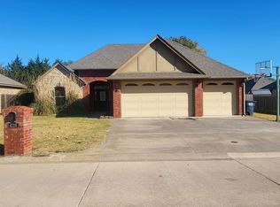 4729 Minco Rd, Enid, OK 73701