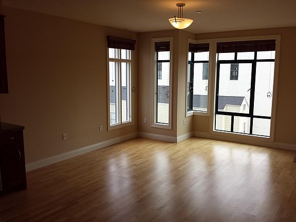 2nd image of 2525 California St APT 304