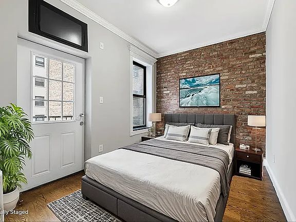 2nd image of 330 E 6th St APT 2R
