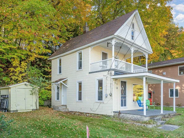 6909 Crystal Ave, Beulah, MI 49617