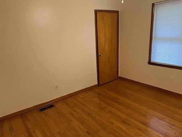 2463 Otter Falls Rd — Photo 3