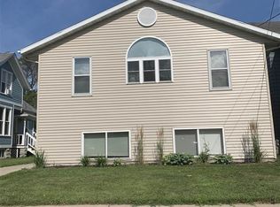 928 Wisconsin St, Oshkosh, WI 54901