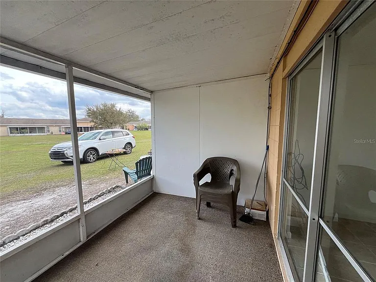 1707 Club Cir #1707 — Photo 9