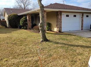 404 Metuchen Dr #A, Monroe Township, NJ 08831