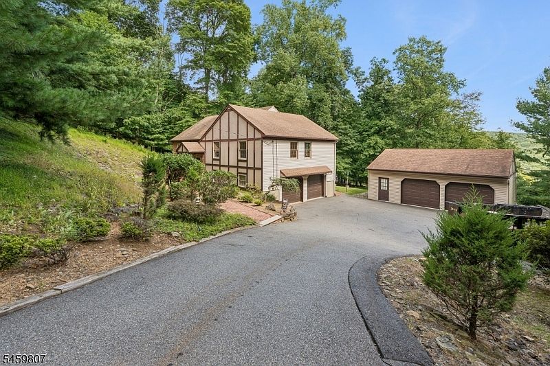 1st image of 45 Union Hill Rd