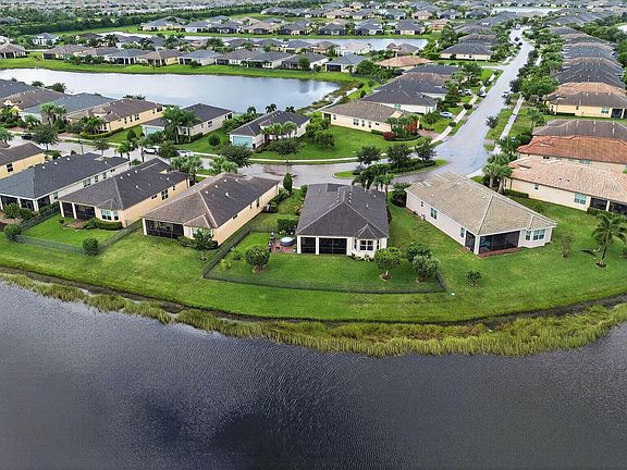 4th image of 11265 SW Lake Park Drive