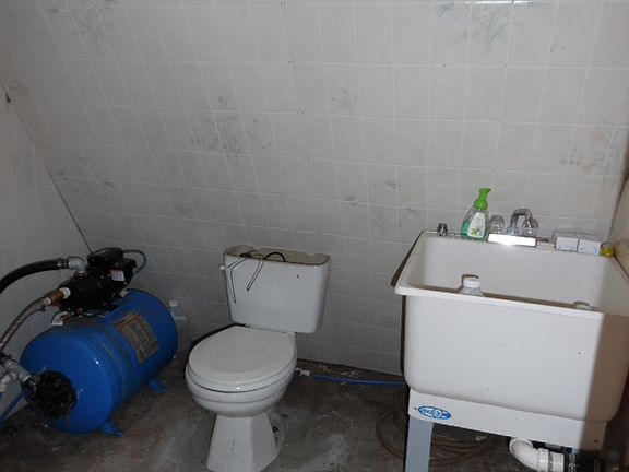Utility/Bath area