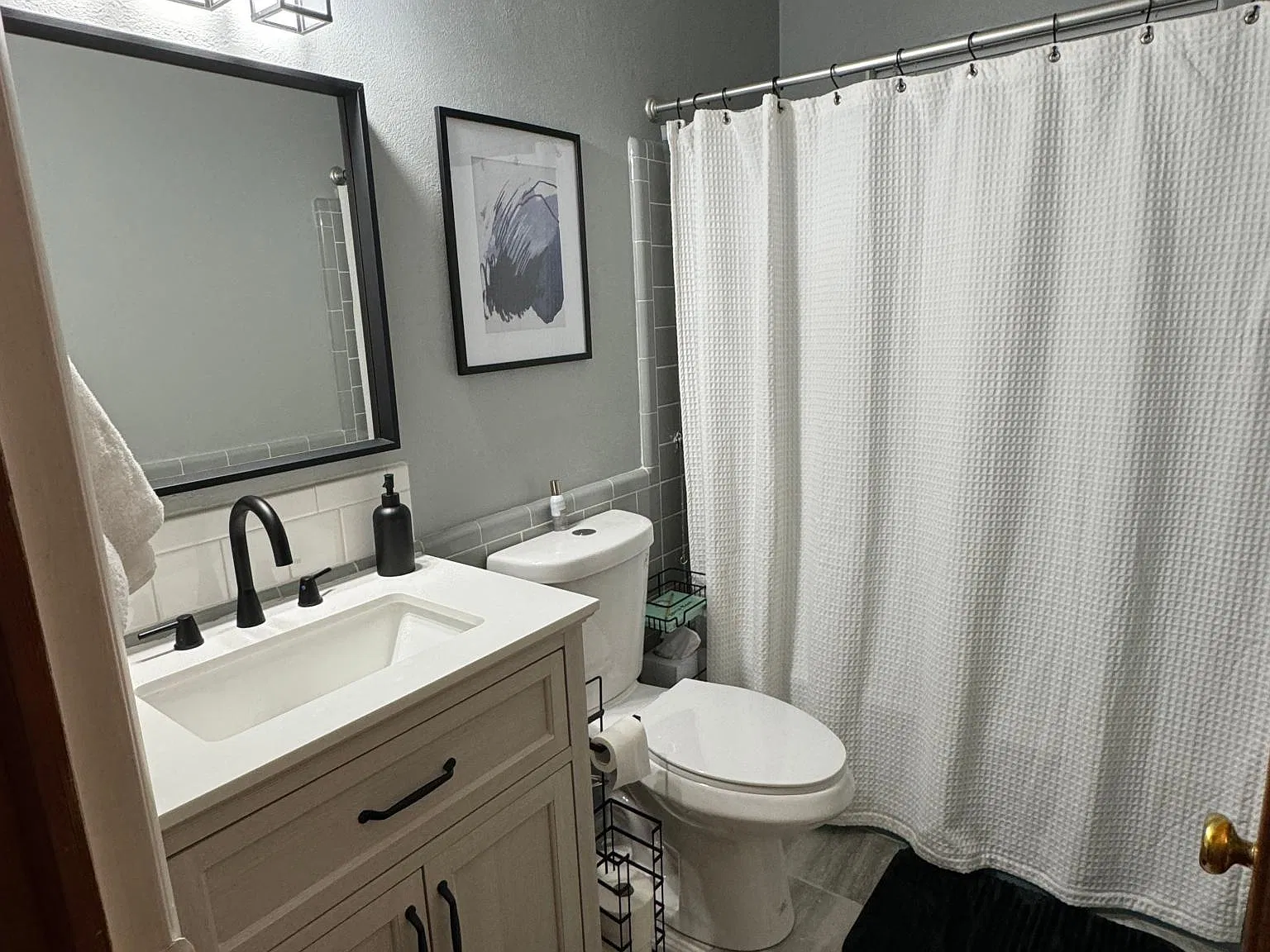 1057 12th Avenue Dr NW — Photo 3