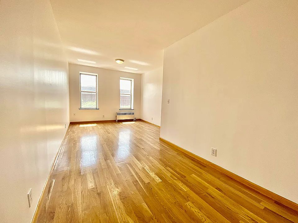 1st image of 297 Pleasant Ave APT 5B