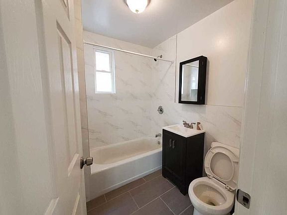 5th image of 422 E 26th St #2