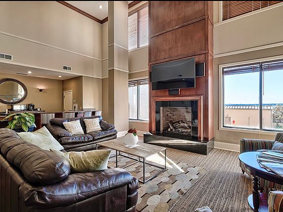 4th image of 601 Main St APT 509