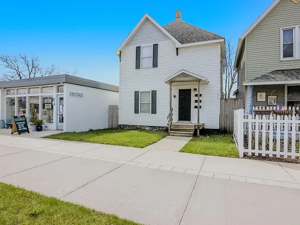 514 E 8th St #2, Traverse City, MI 49686