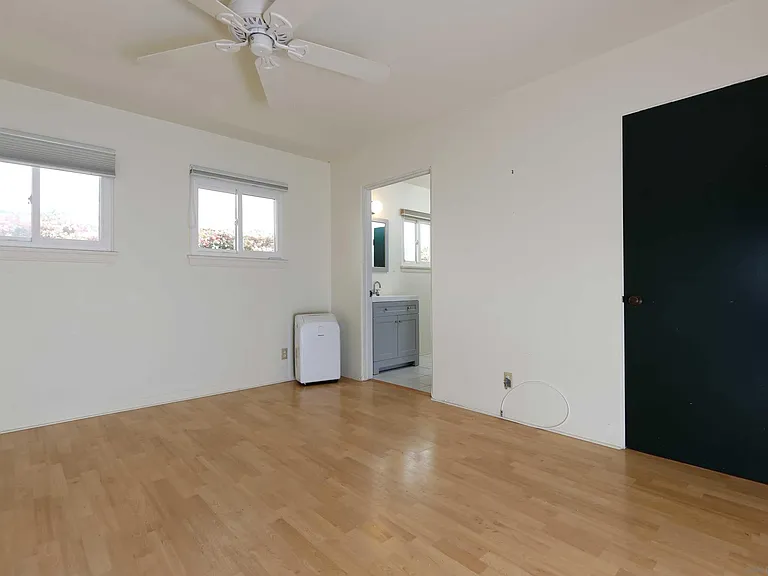 8405 Paseo Del Ocaso — Photo 12