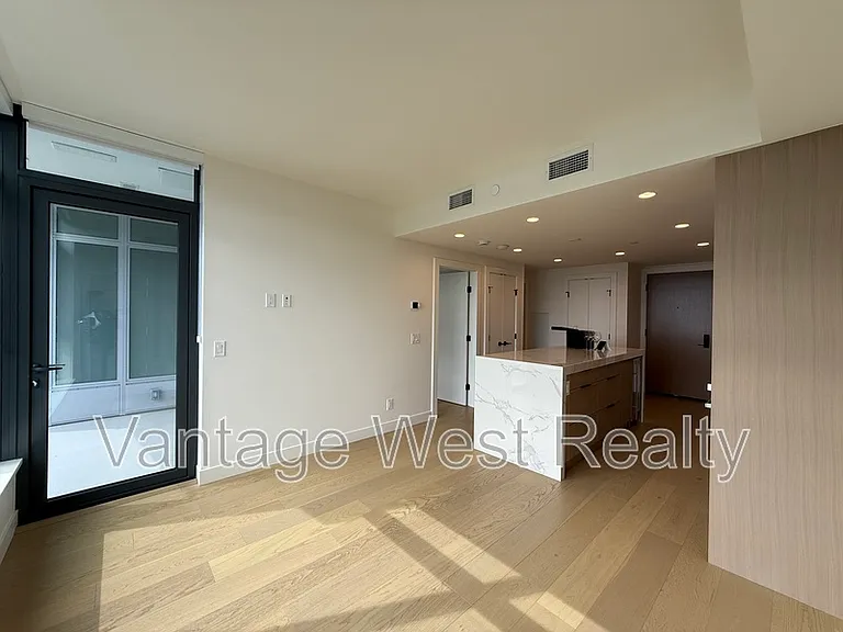 3800 Capozzi Rd #1109 — Photo 9