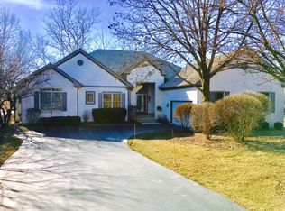 6335 Valley View Ln, Long Grove, IL 60047