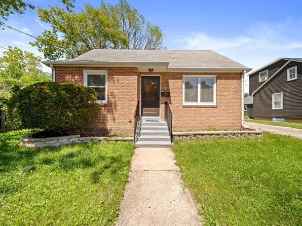 2416 Melrose Ave, Waukegan, IL 60085