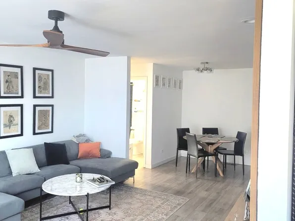 448 Bridle Trl, Wheeling, IL 60090