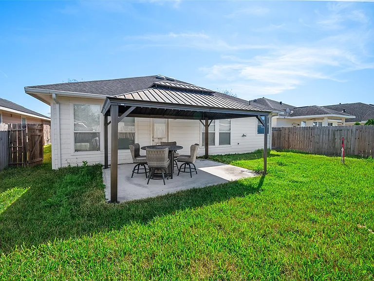 7414 Sabinal Creek Dr — Photo 9