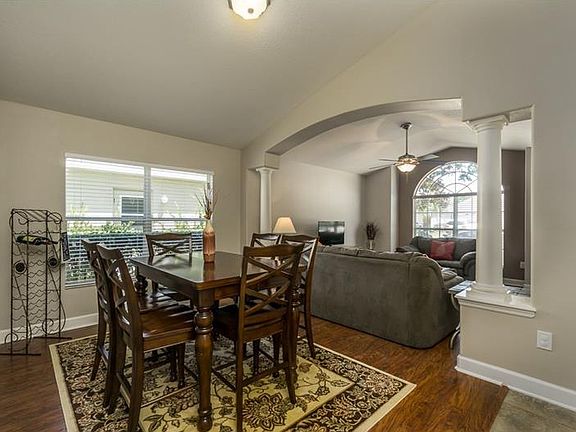 5th image of 3639 Beneraid St