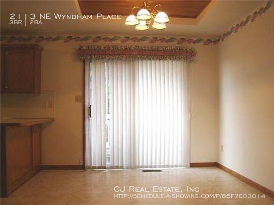 3rd image of 2113 NE Wyndham Pl