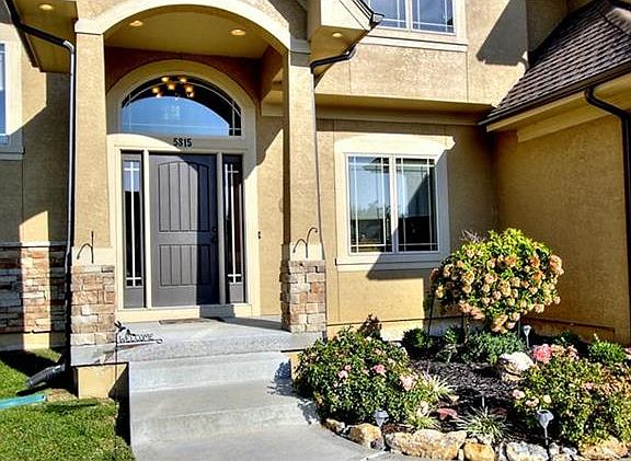 2nd image of 5815 NE Timber Hills Dr
