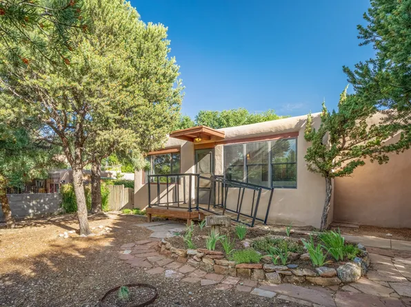2055 Camino Lado, Santa Fe, NM 87505